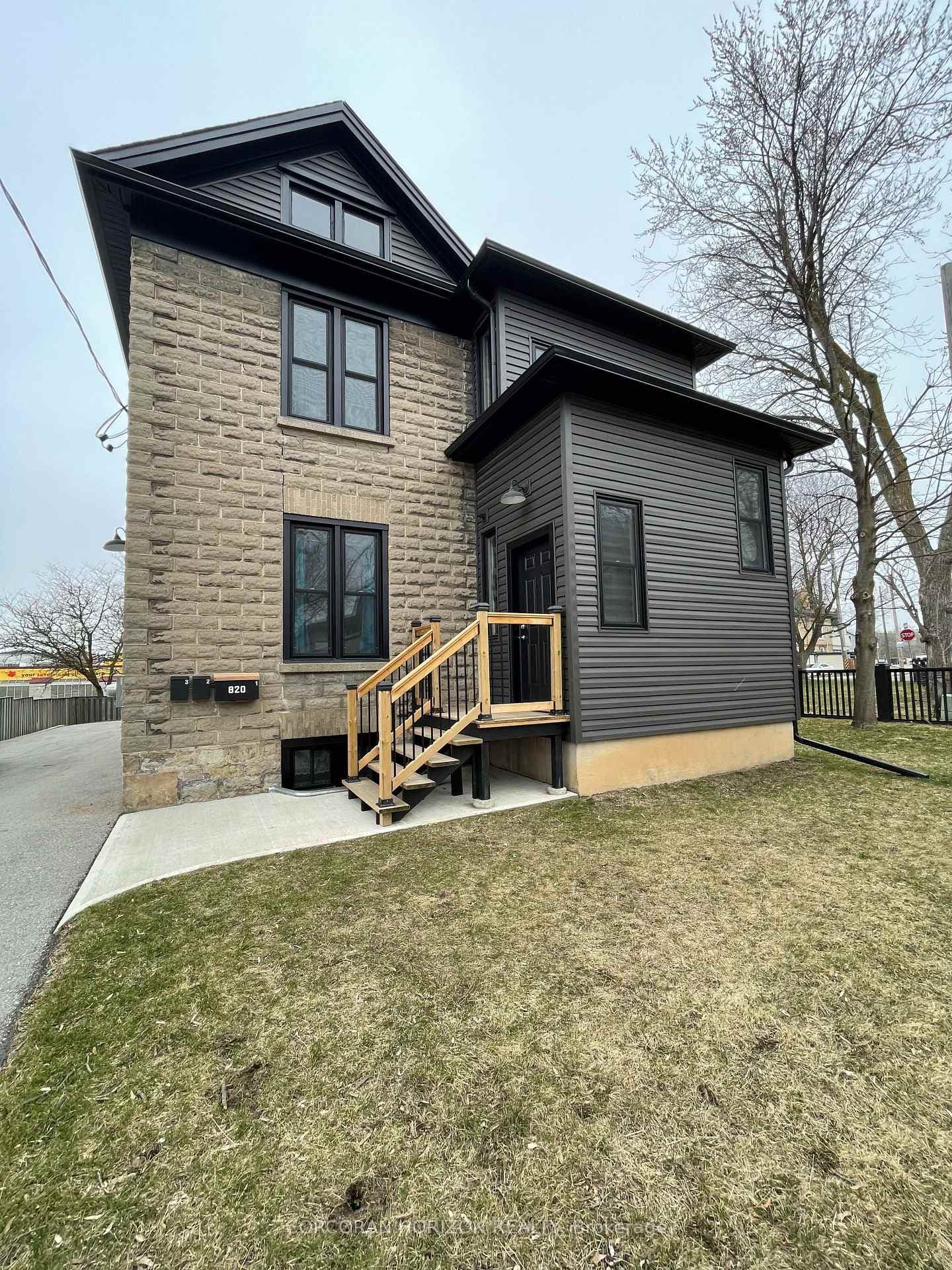 820 Laurel Street, Cambridge, ON N3H 3Z5 - Photo 1