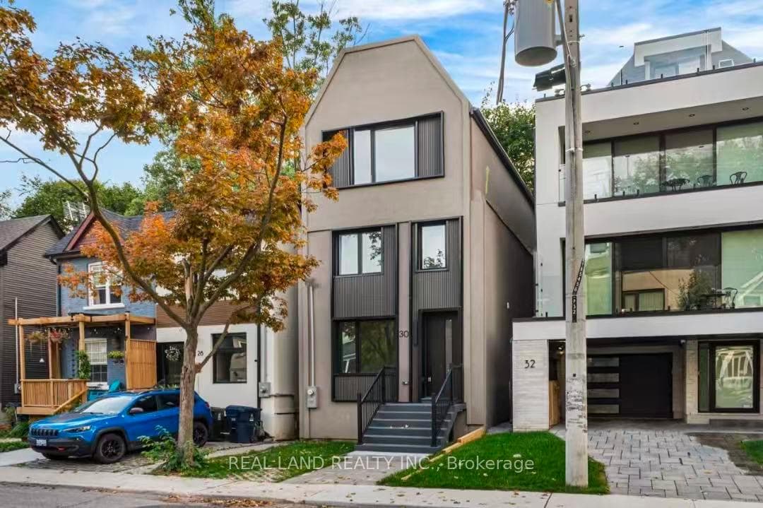 30 Winnifred Avenue, Riverdale / Leslieville, ON M4M 2X3 - Photo 1