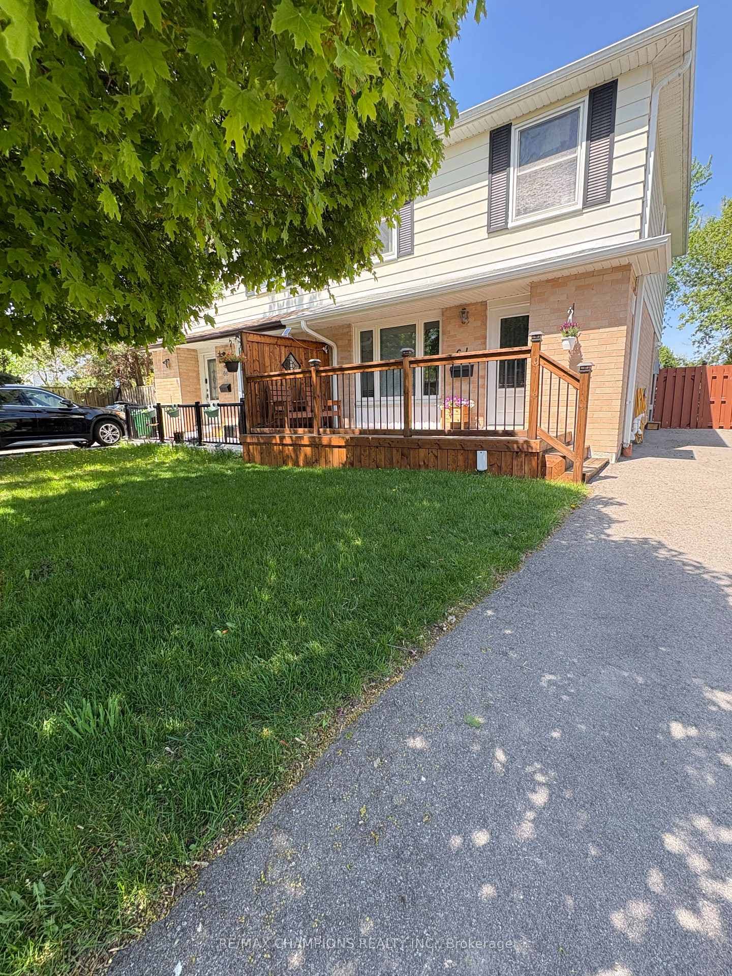 64 Greenbriar Road, Brampton