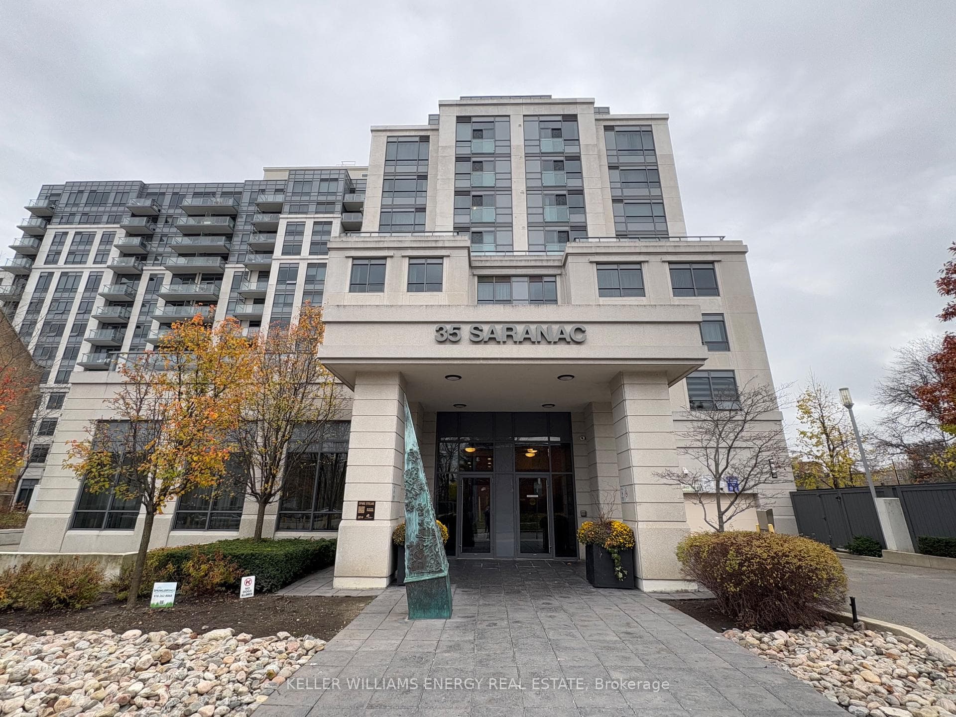 35 Saranac Boulevard Unit 413, Lawrence Park / Bedford Park, ON M6A 2G4 - Photo 1