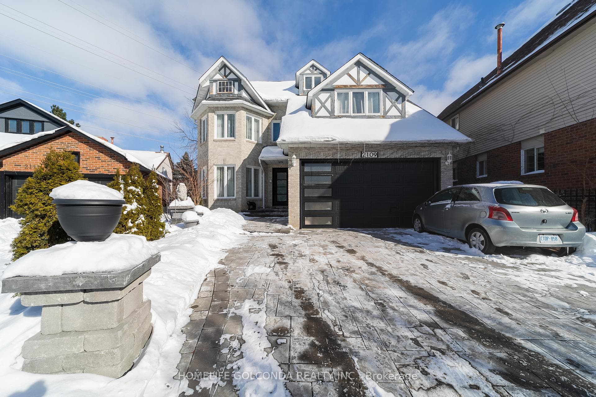 2109 Lynn Heights Drive, Pickering, ON L1X 2S1 - Photo 1