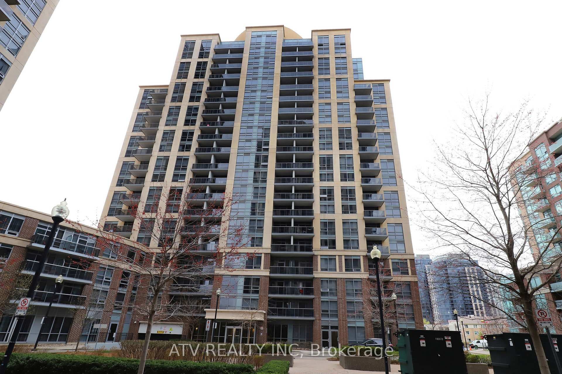 1 Michael Power Place Unit 1213, Toronto W08