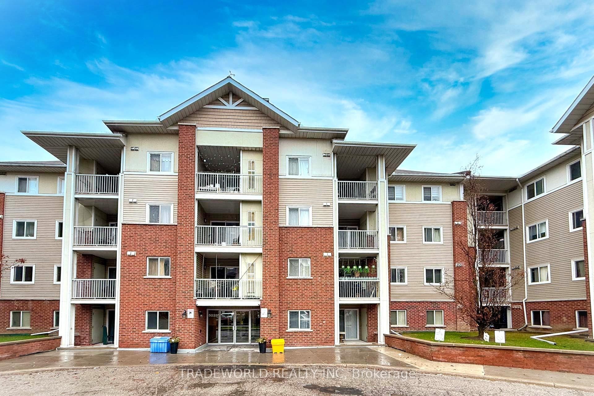 5225 Finch Avenue Unit 201, Agincourt / Milliken, ON M1S 5W8 - Photo 1