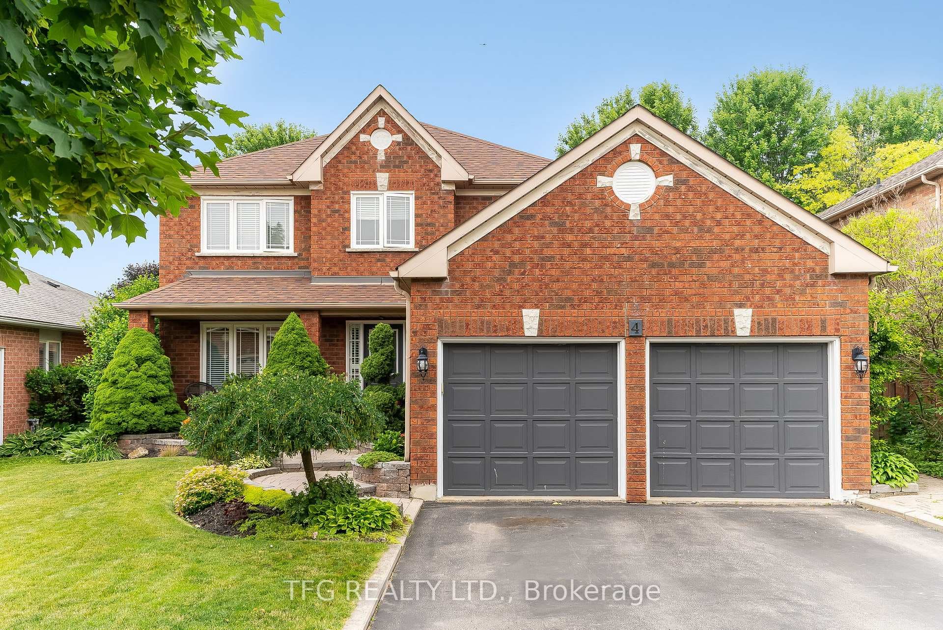 4 Mcivor Street, Whitby, ON L1R 2L9 - Photo 1