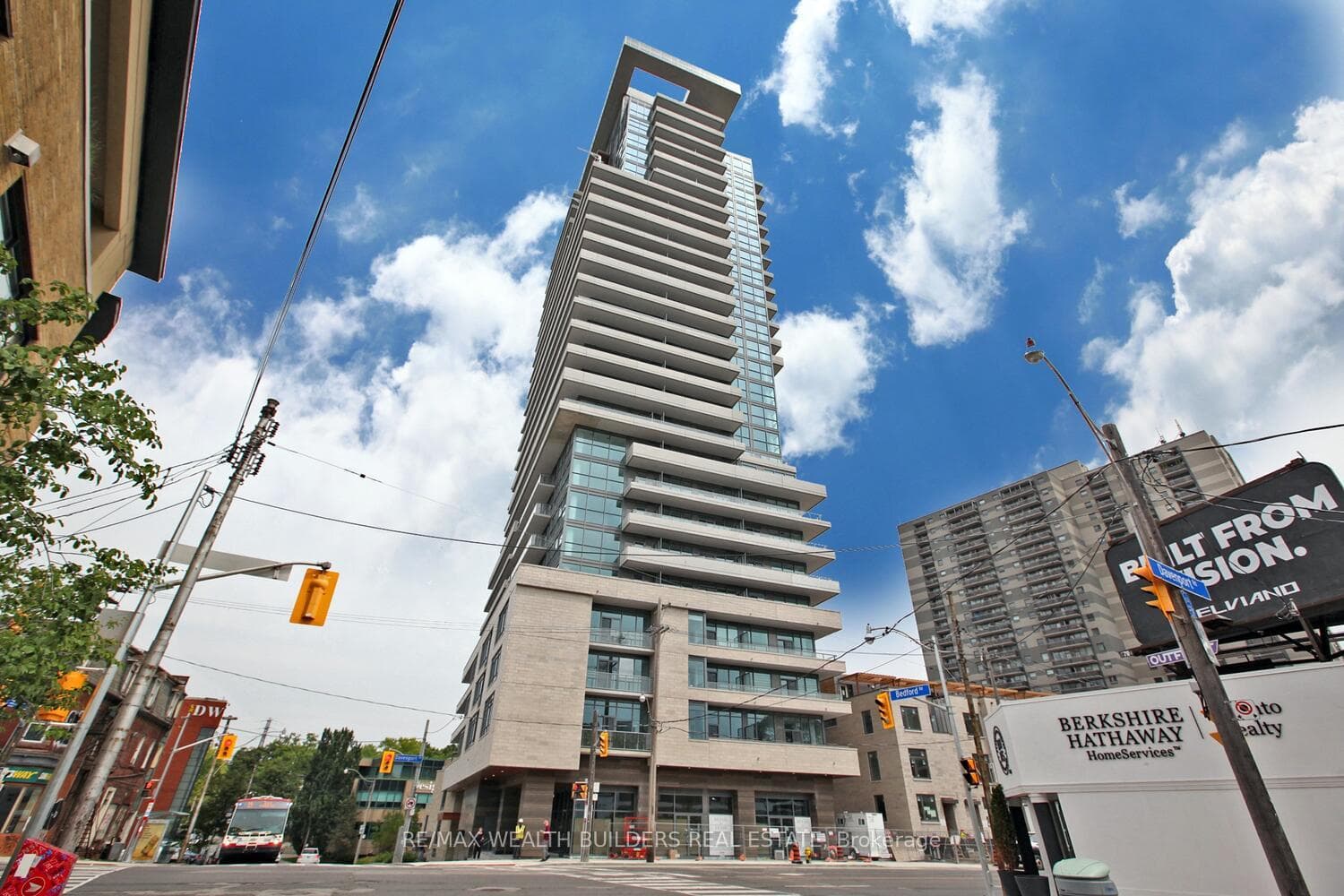 181 Bedford Road Unit 808, Toronto C02