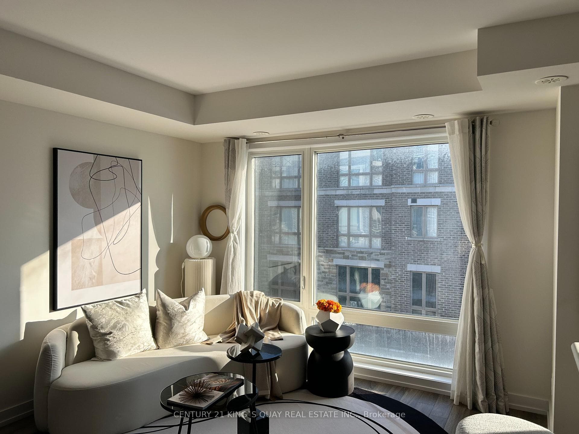 20 Dunsheath Way Unit 304, Markham, ON L6B 1N3 - Photo 1