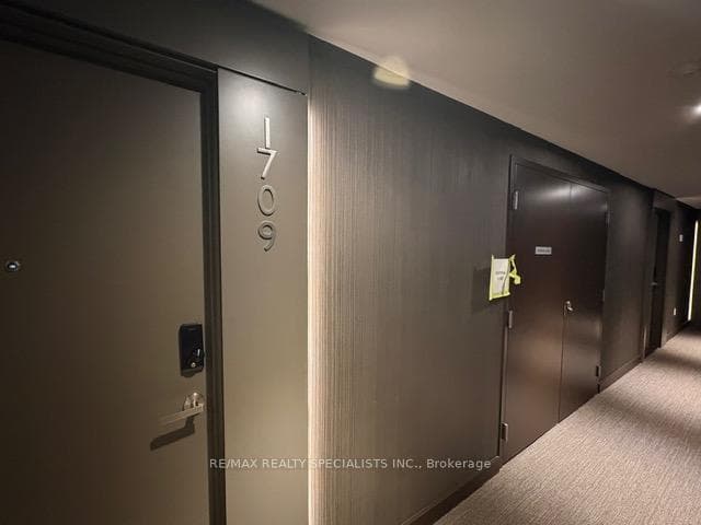 448 Burnhamthorpe Road Unit 1709, Mississauga, ON L5B 0R4 - Photo 1