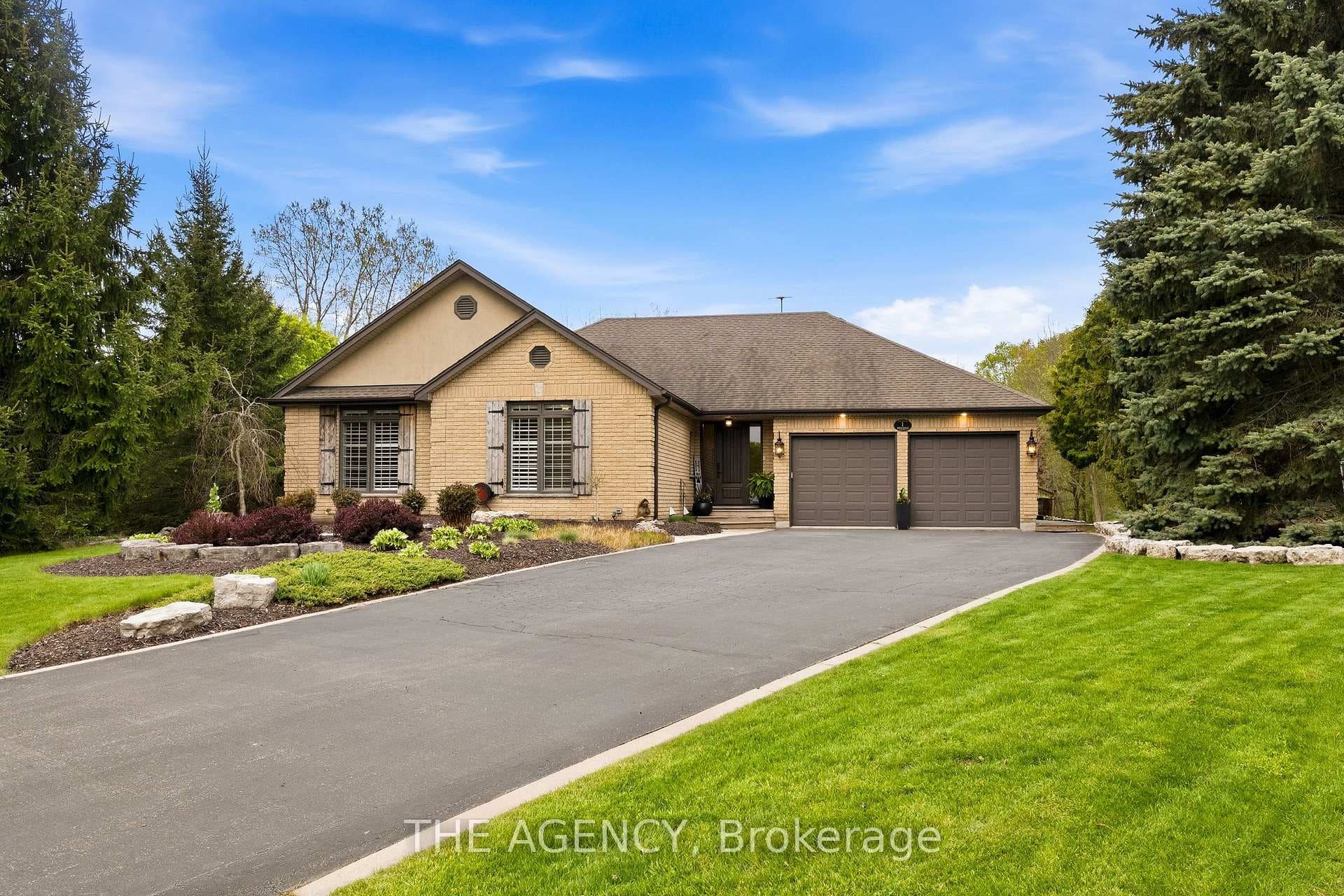 1 McDonald Place, Brant