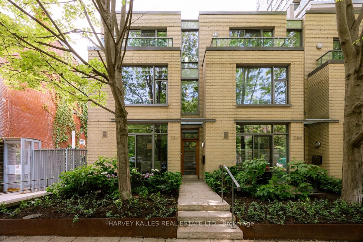 301 Mutual Street, Regent Park / Cabbagetown / St. James Town, ON M4Y 1X6 - Photo 1