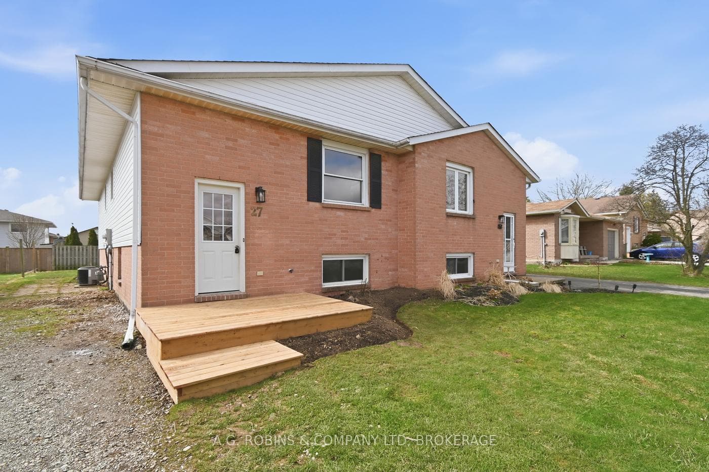 27 Briarsdale Crescent, Welland
