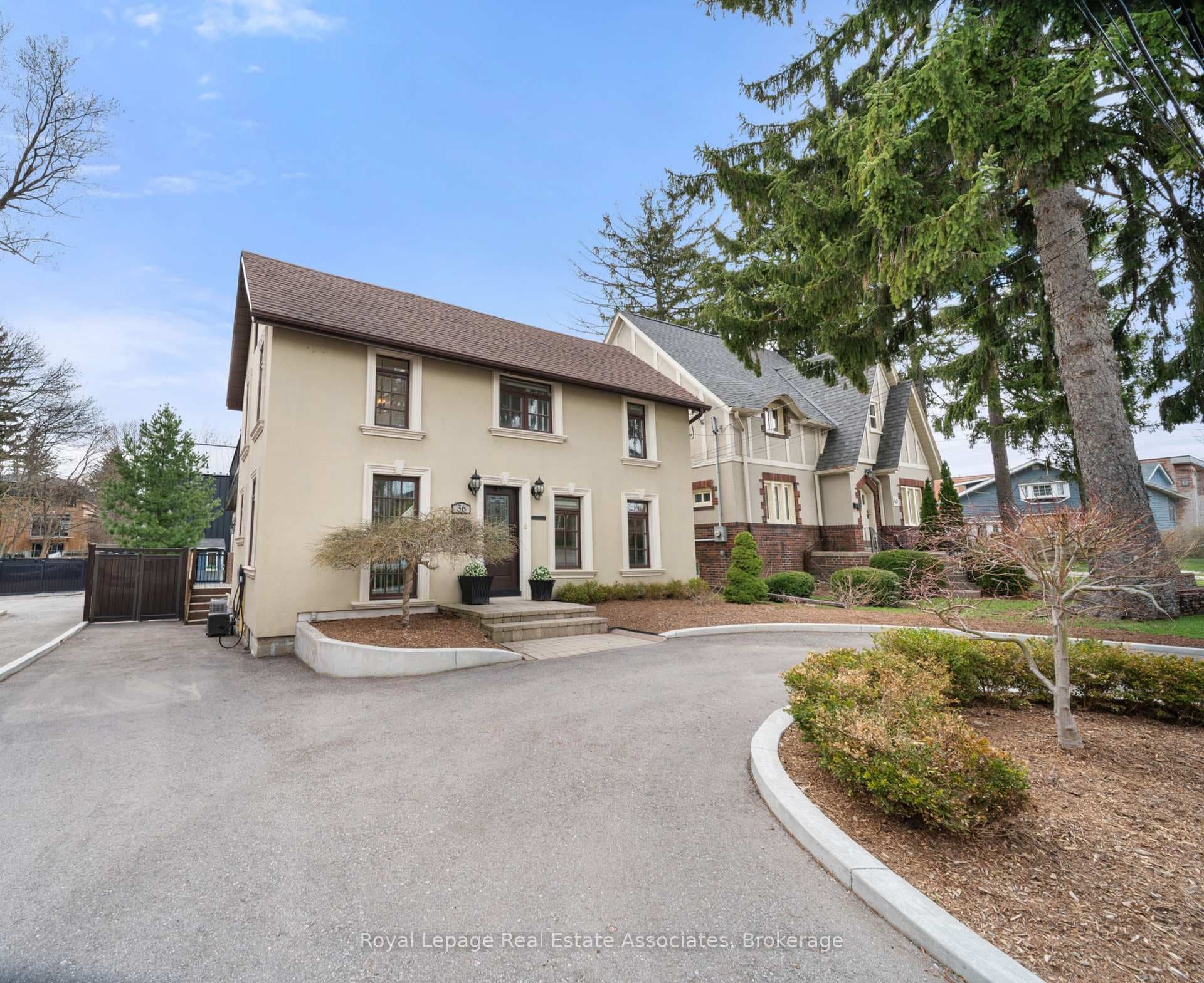 36 Mississauga Road, Mississauga, ON L5H 2H6 - Photo 1