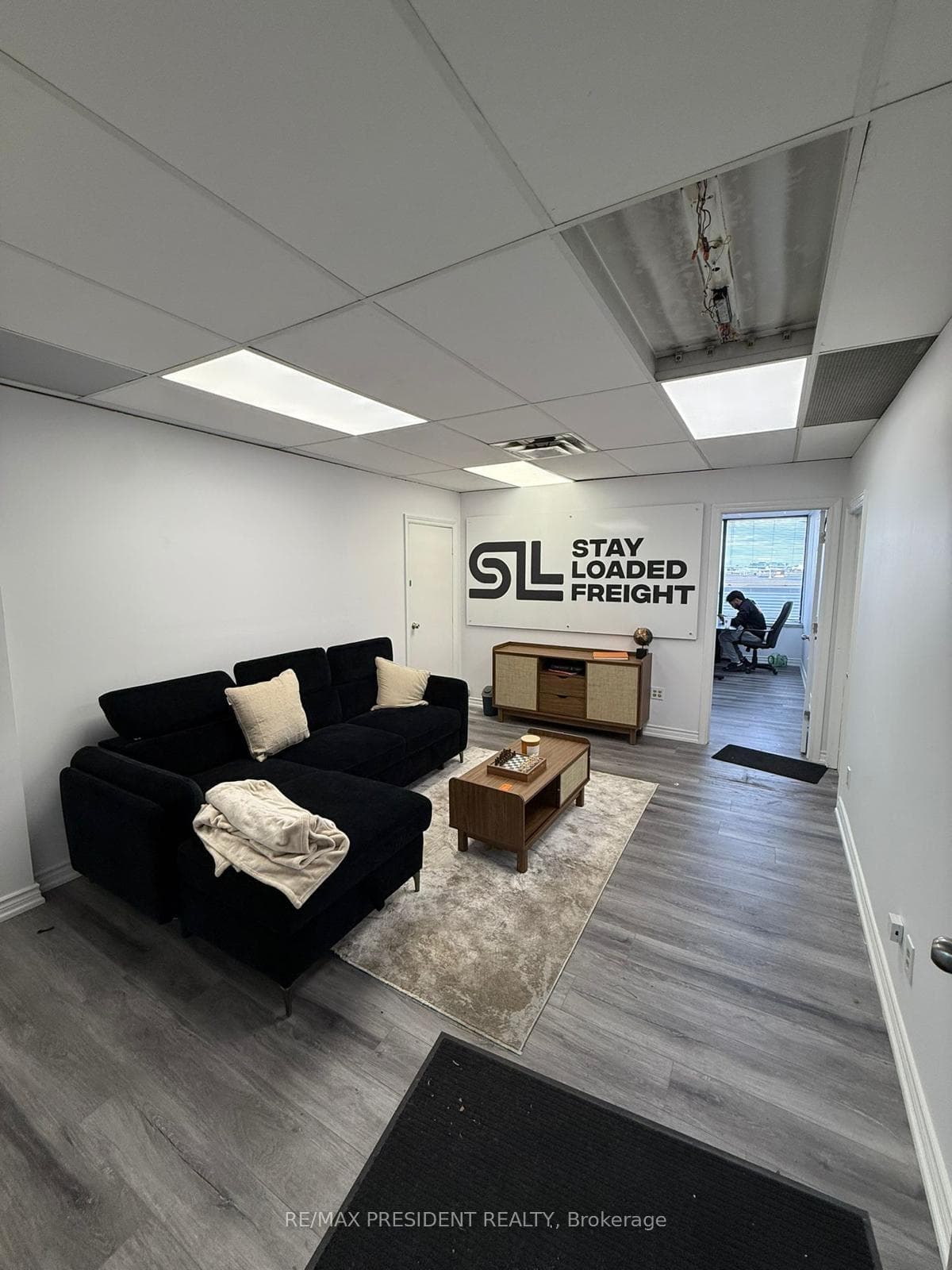 1744 Meyerside Drive Unit 102 B, Mississauga, ON L5T 1A3 - Photo 1