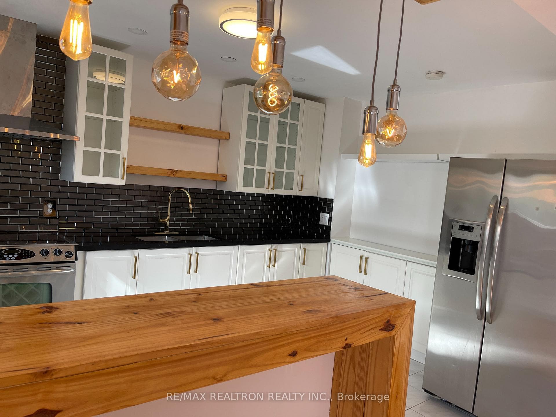 7 Barnwell Drive, Agincourt / Milliken, ON M1V 1Y7 - Photo 1