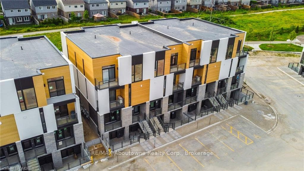 142 FOAMFLOWER Place Unit 29, Waterloo