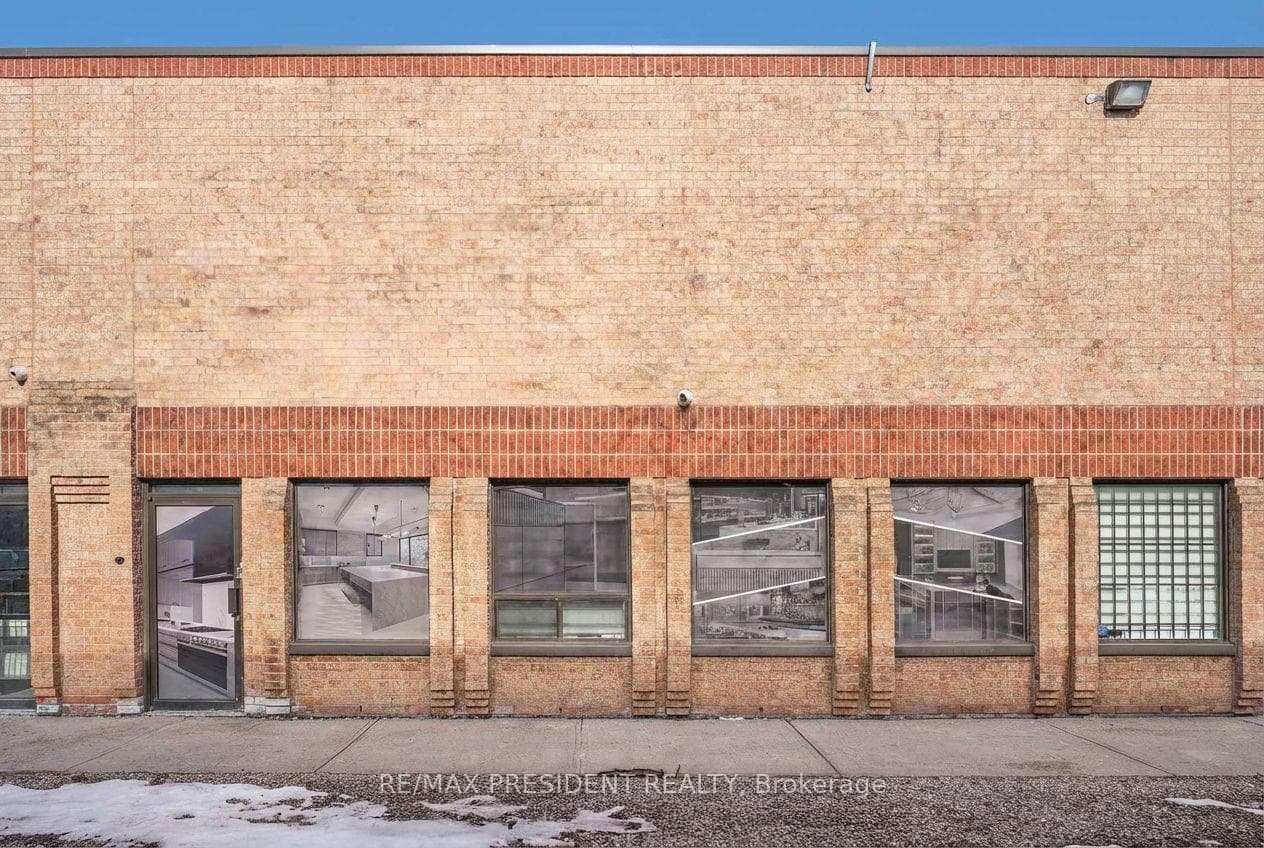 173 Advance Boulevard Unit 27, Brampton, ON L6T 4Z7 - Photo 1