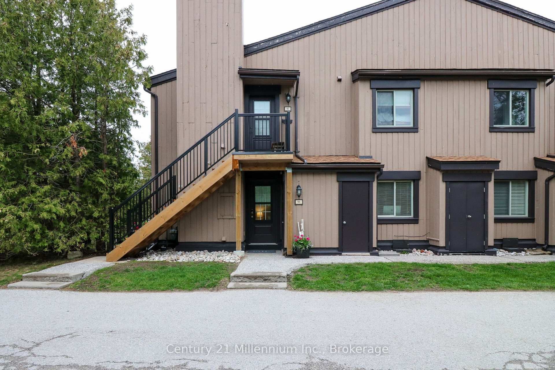 23 Dawson Drive Unit 98, Collingwood