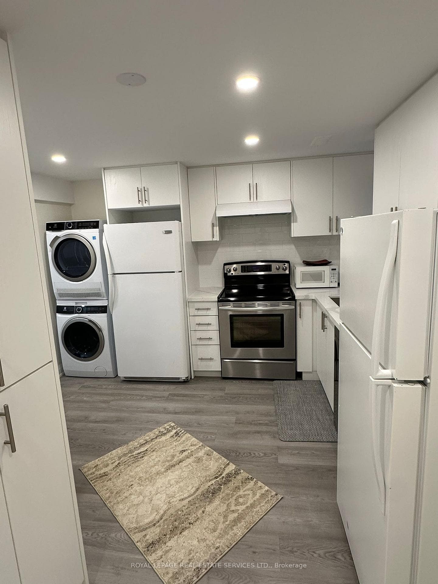 2389 Morrison Avenue Unit Bsmt, Mississauga, ON L5C 3C6 - Photo 1