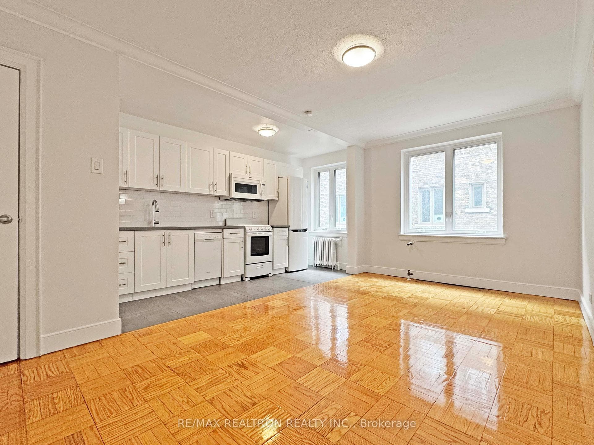 396 Avenue Road Unit 414, Annex / Yorkville / Summerhill, ON M4V 2H5 - Photo 1