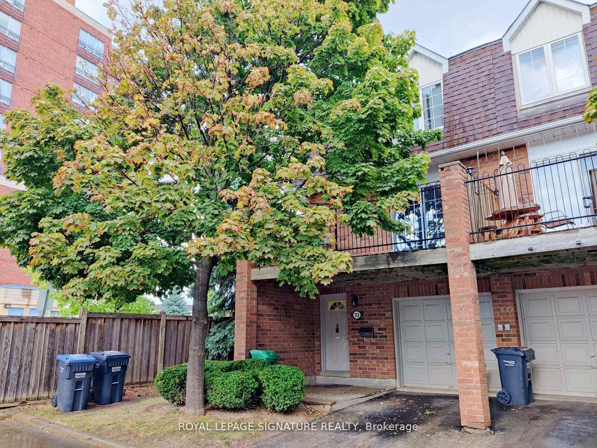 1525 South Parade Court Unit 33, Mississauga, ON L5M 6E9 - Photo 1