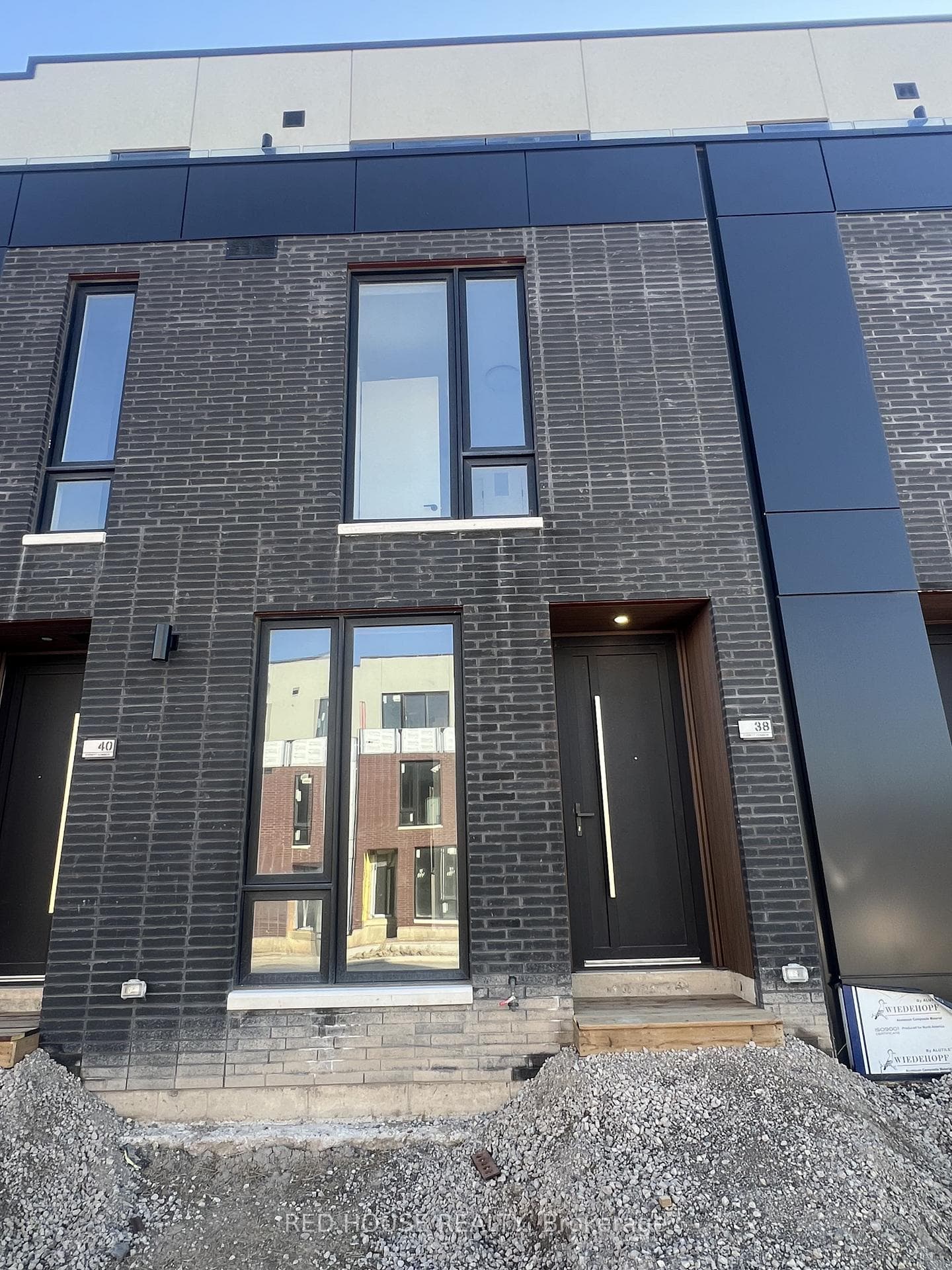 38 Everett Common, St. Catharines