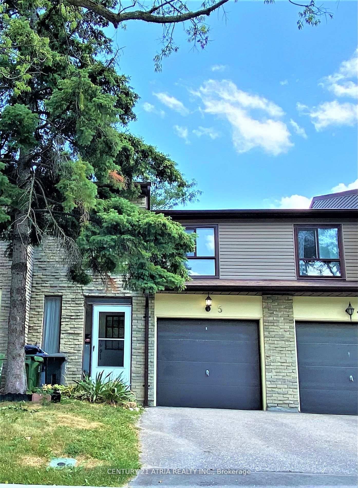 5 Thunder Grove, Agincourt / Milliken, ON M1V 1V1 - Photo 1