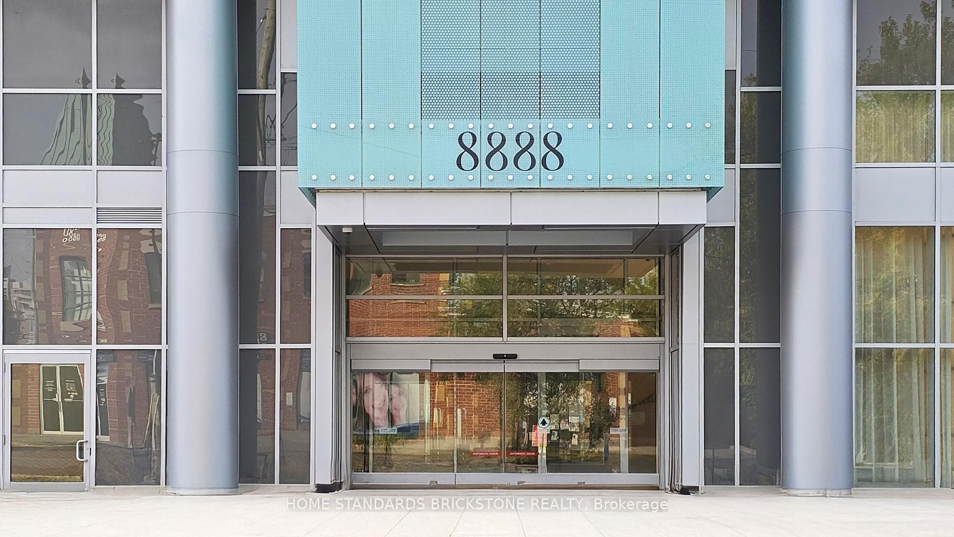 8888 Yonge Street Unit 321, Richmond Hill, ON L4C 5V6 - Photo 1