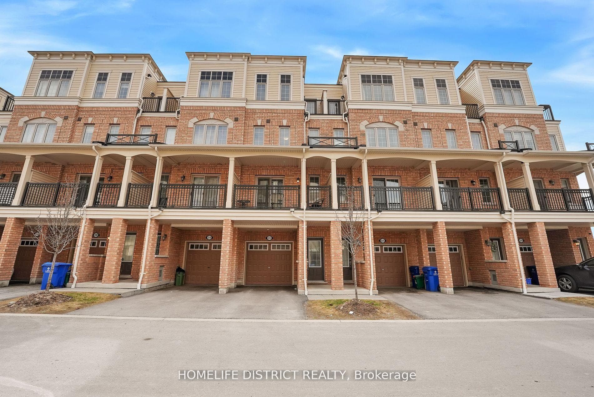 2312 CHEVRON PRINCE Path Unit 318, Oshawa, ON L1L 0H4 - Photo 1