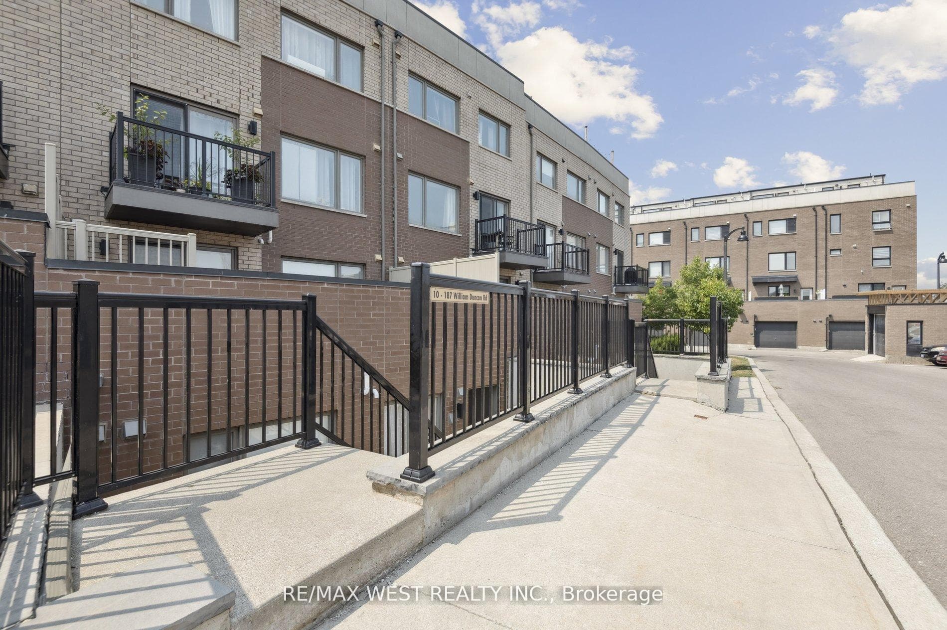 187 William Duncan Road Unit 10, Downsview / Black Creek, ON M3K 0B7 - Photo 1