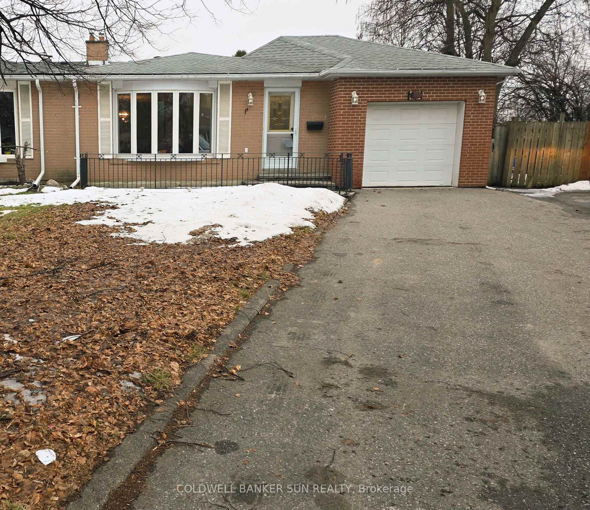 23 Brookdale Crescent, Brampton, ON L6T 1M8 - Photo 1