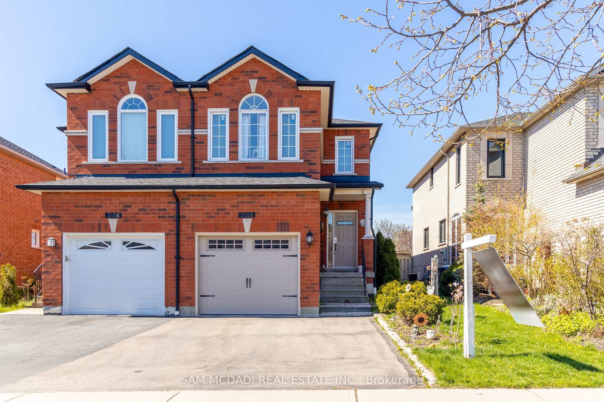 3158 Clayhill Road, Mississauga, ON L5B 4K2 - Photo 1