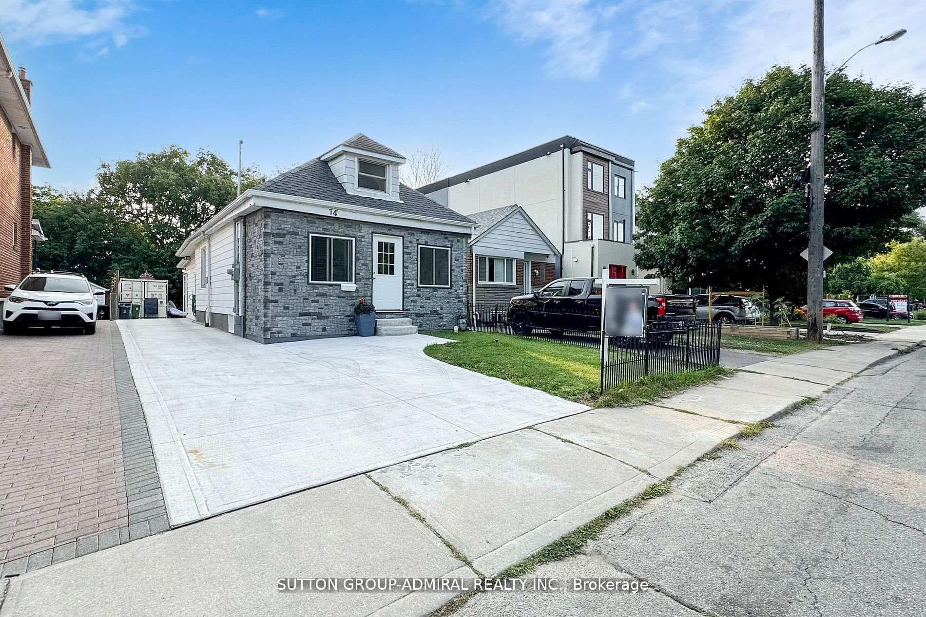 14 Spears Street, Keelesdale / Eglinton West, ON M6N 3X7 - Photo 1