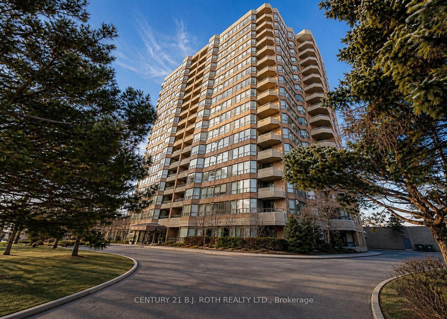 268 Ridley Boulevard Unit 314, Lawrence Park / Bedford Park, ON M5M 4N3 - Photo 1