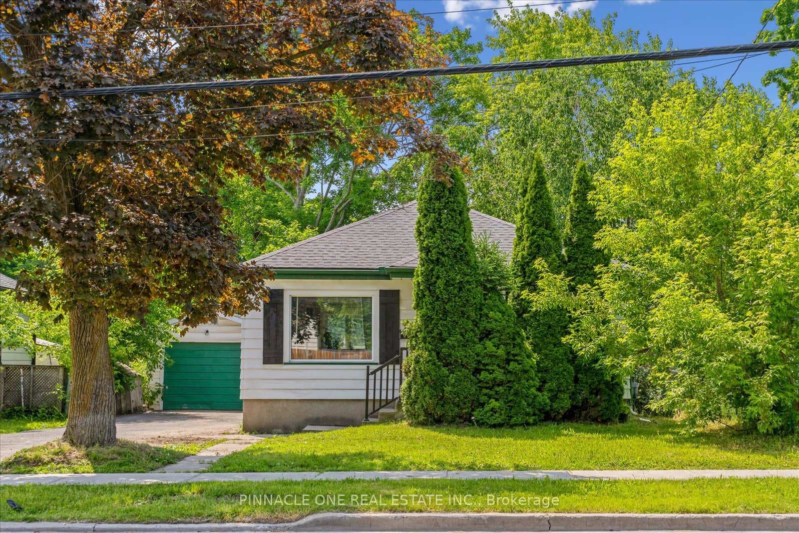 425 Parkhill Road, Peterborough, ON K9H 3J2 - Photo 1