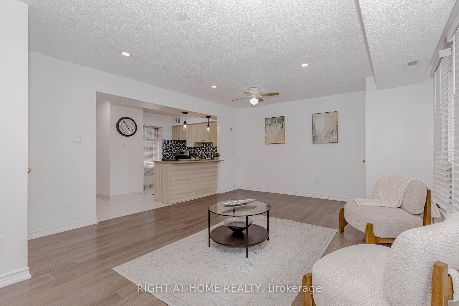 40 Rexdale Boulevard Unit 3, Etobicoke (West Mall / Rexdale), ON M9W 5Z3 - Photo 1