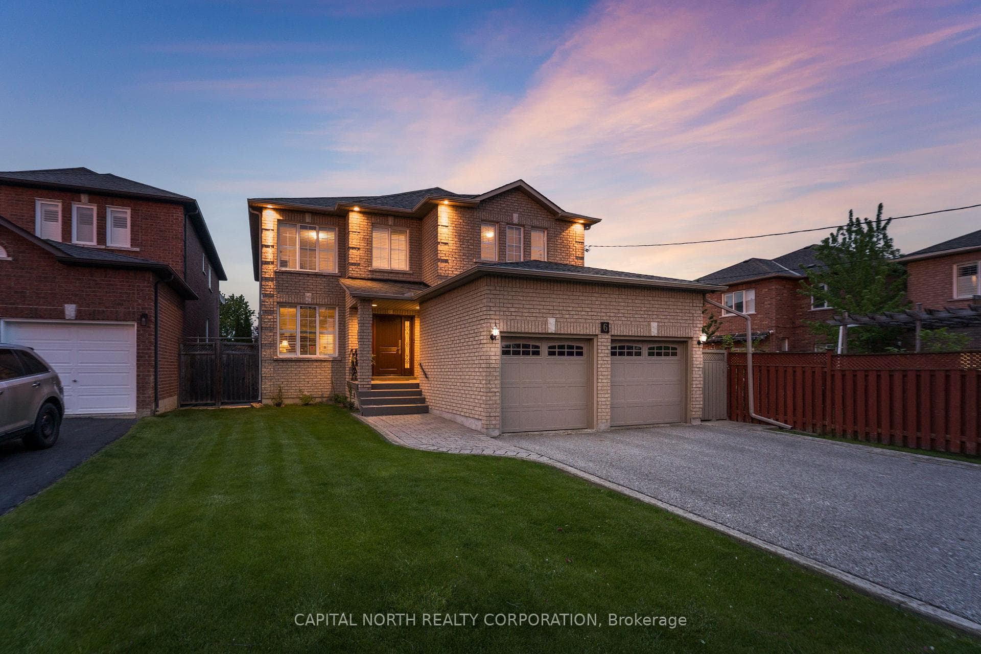 6 Veerland Drive, York / Weston, ON M6L 1R9 - Photo 1