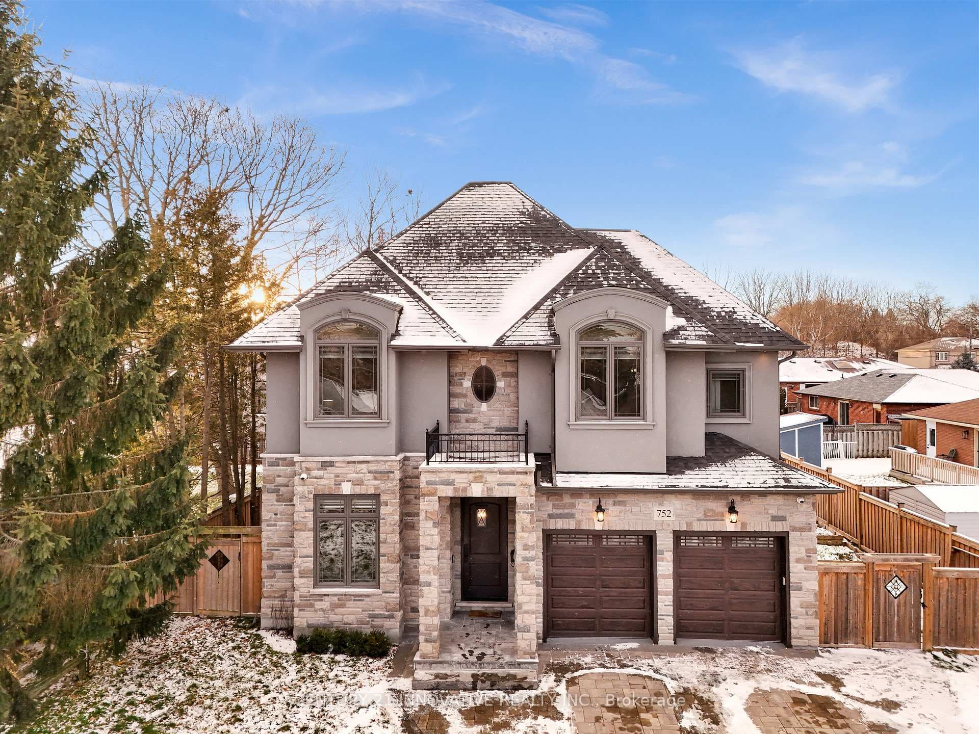 752 Hillview Crescent, Pickering, ON L1W 2S1 - Photo 1