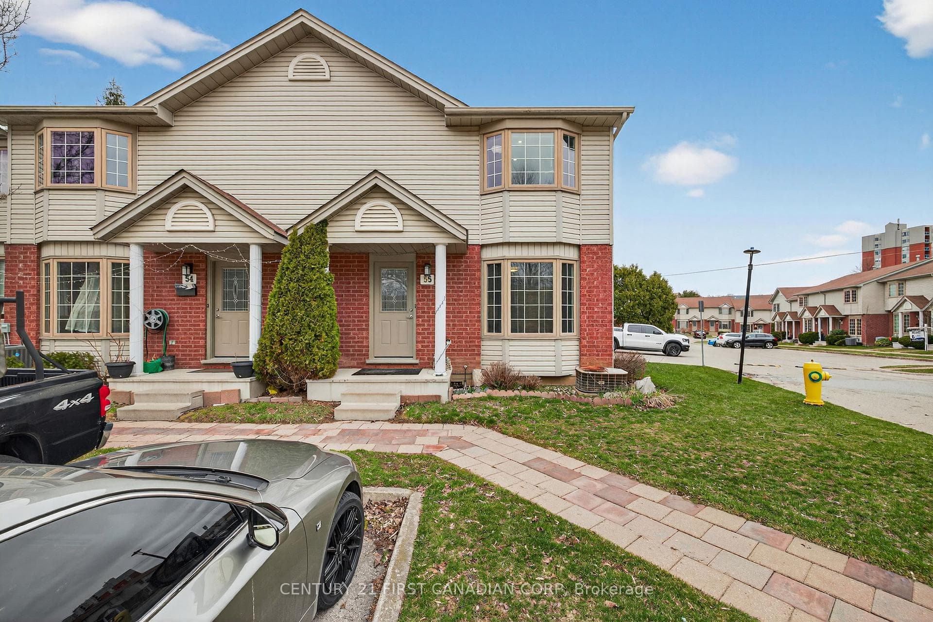 70 Chapman Court Unit 55, London North, ON N6G 4Z4 - Photo 1