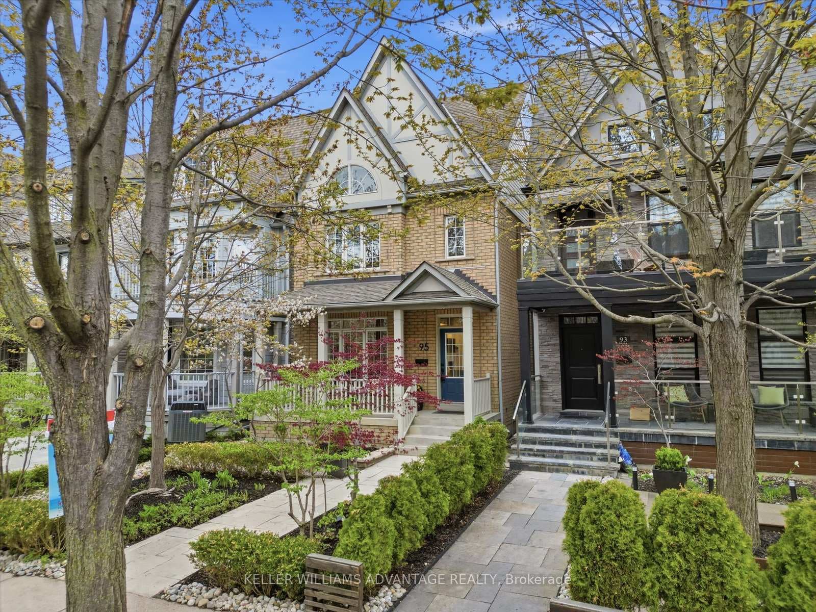 95 Sarah Ashbridge Avenue, The Beaches / Upper Beaches, ON M4L 3Y1 - Photo 1