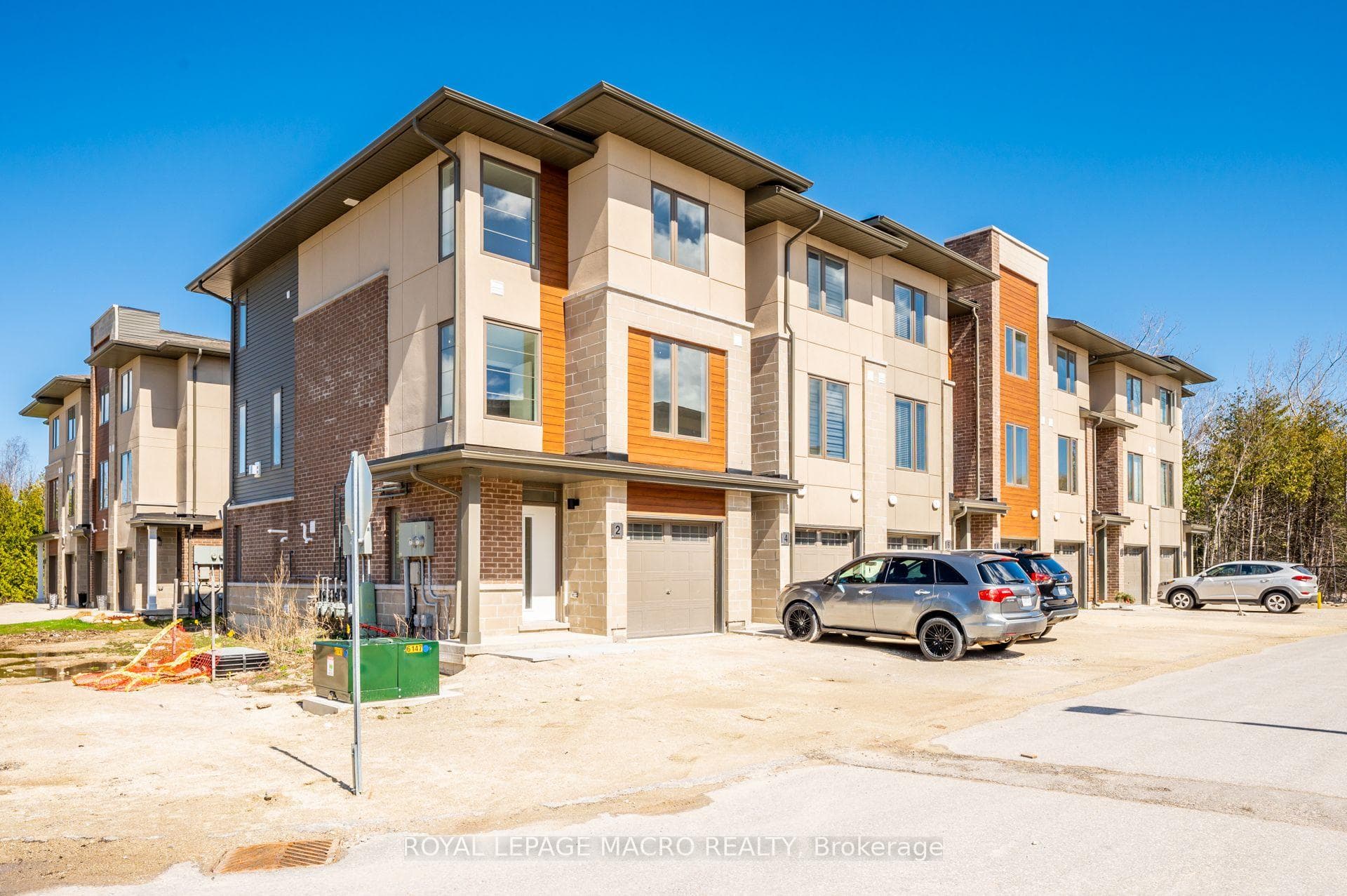 2 Winters Crescent, Collingwood, ON L9Y 5T1 - Photo 1