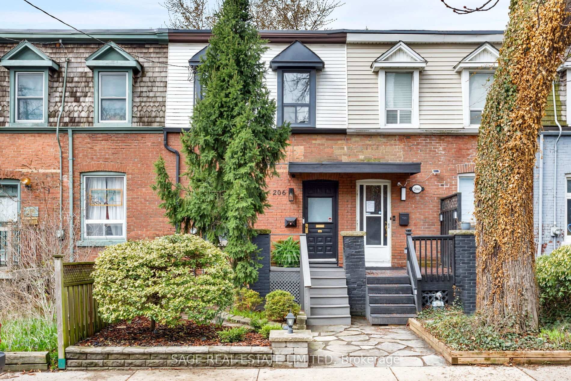 206 Hamilton Street, Riverdale / Leslieville, ON M4M 2E2 - Photo 1