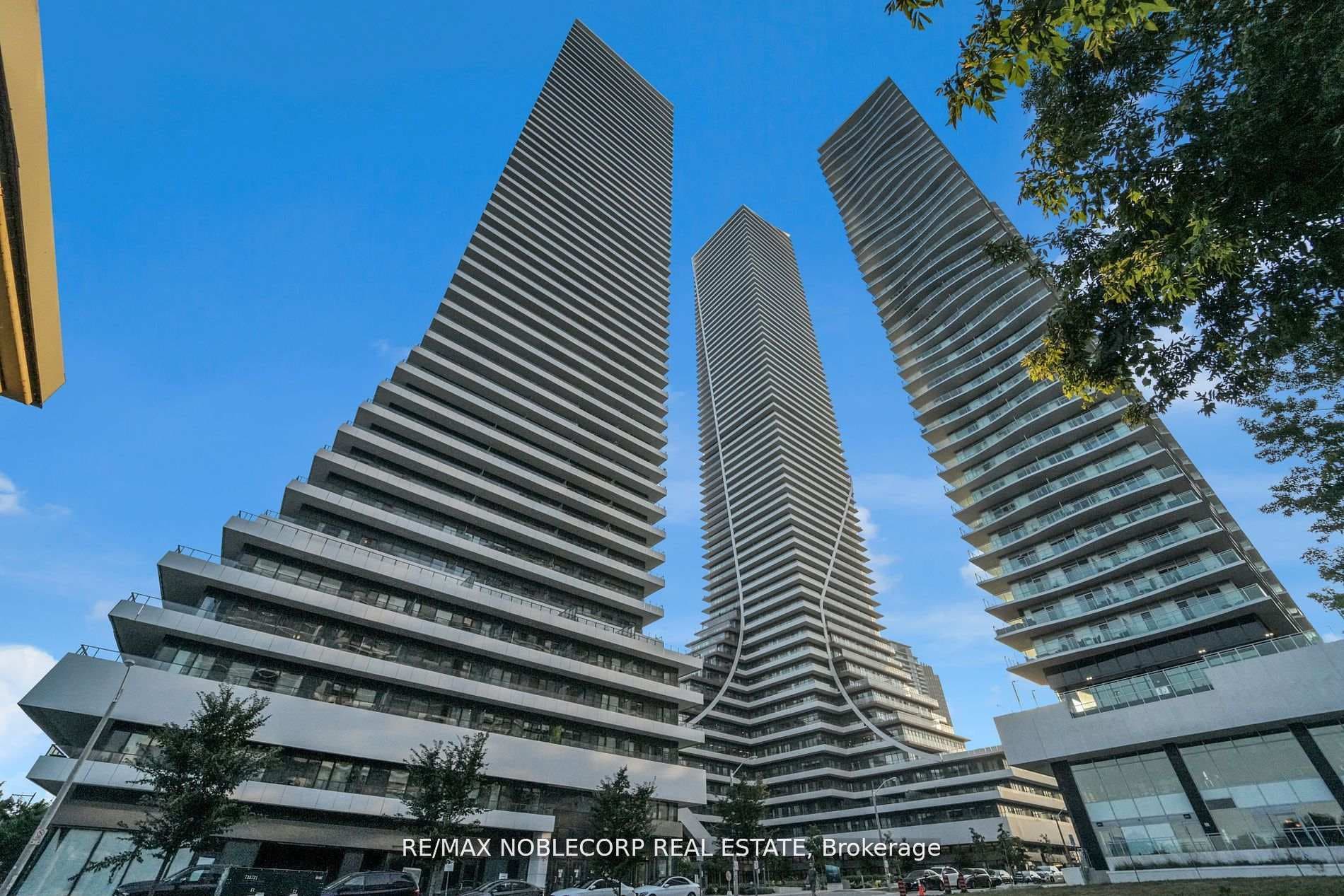 20 Shore Breeze Drive Unit 4202, Liberty Village / Parkdale / South Parkdale, ON M8V 1A1 - Photo 1