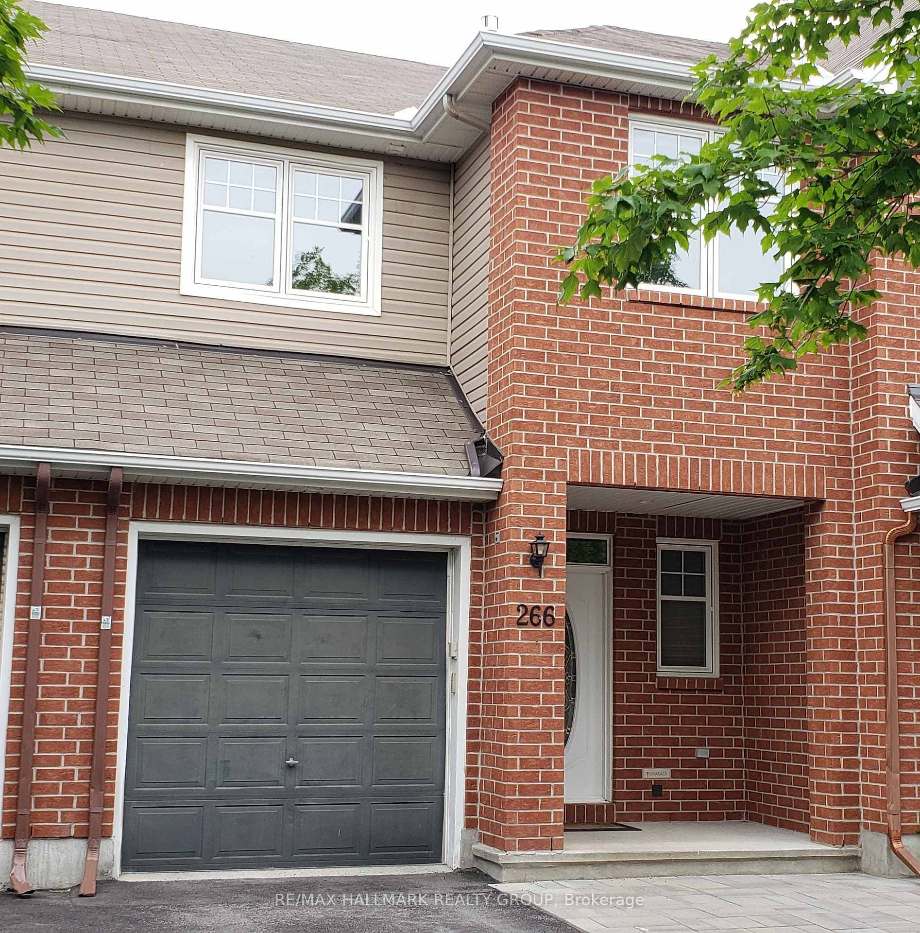 266 Horseshoe Crescent, Stittsville - Munster - Richmond, ON K2S 0B7 - Photo 1