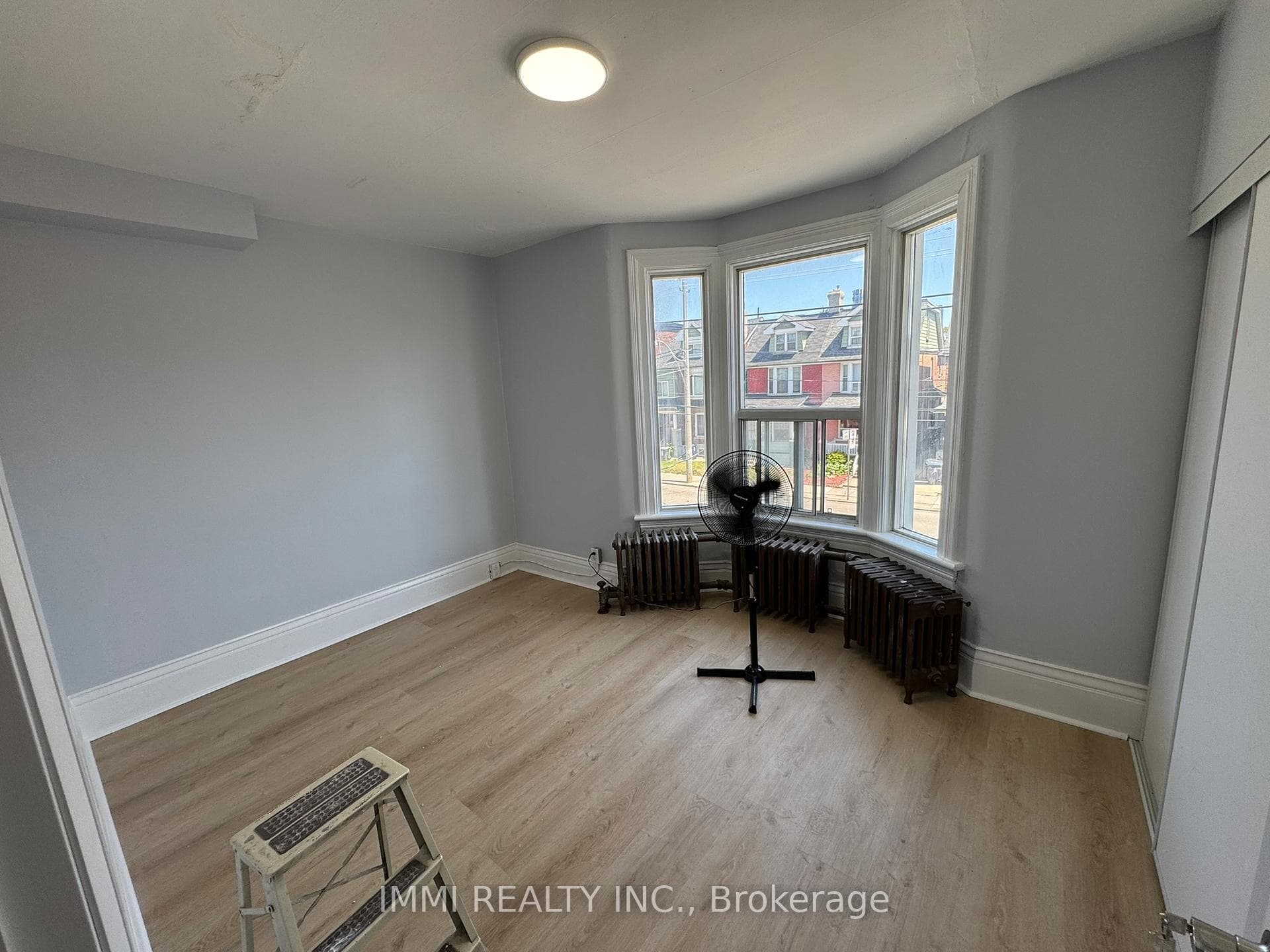 618 Bathurst Street Unit 201, Downtown Toronto / Waterfront, ON M5S 2R1 - Photo 1