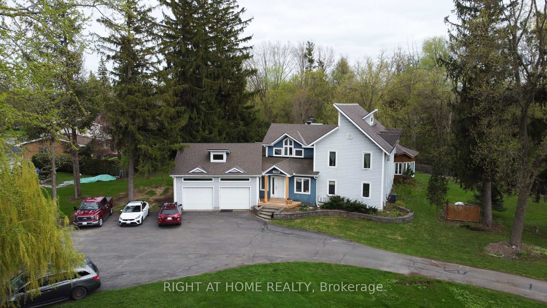 3208 Richmond Road, Qualicum - Bruce Farm - Greenbelt and Area, ON K2H 5B6 - Photo 1
