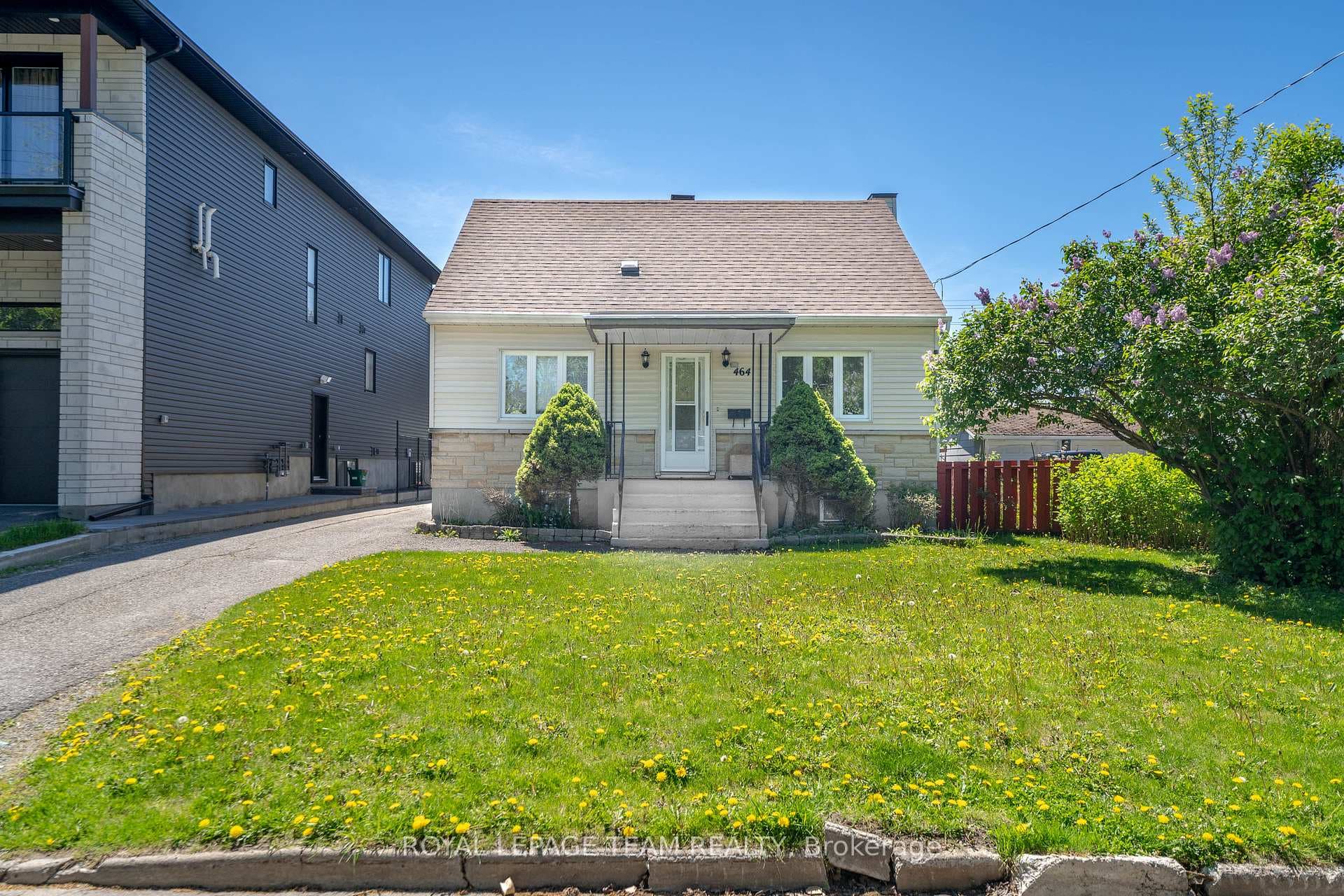 464 Mutual Street, Overbrook - Castleheights and Area, ON K1K 1C8 - Photo 1