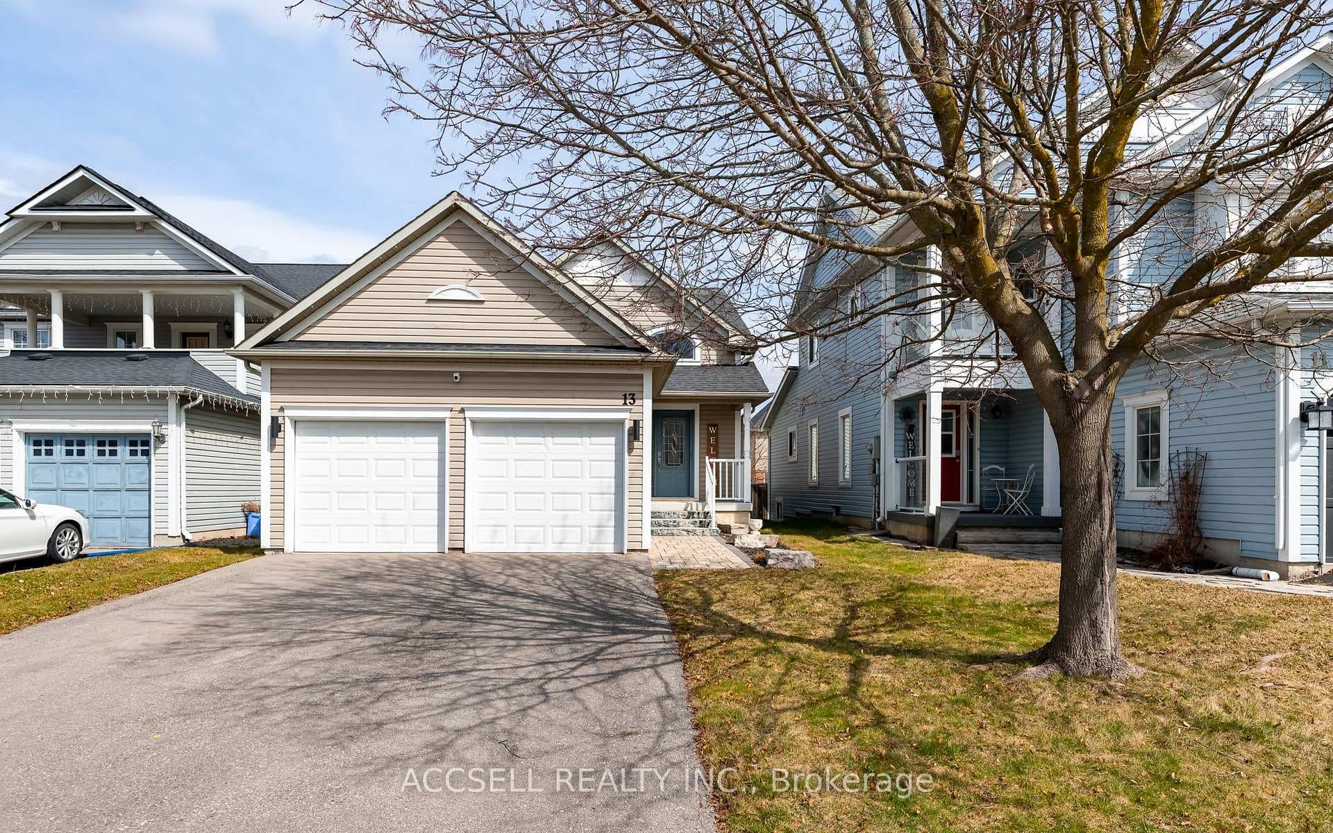 13 Mccurdy Drive, New Tecumseth, ON L0G 1W0 - Photo 1