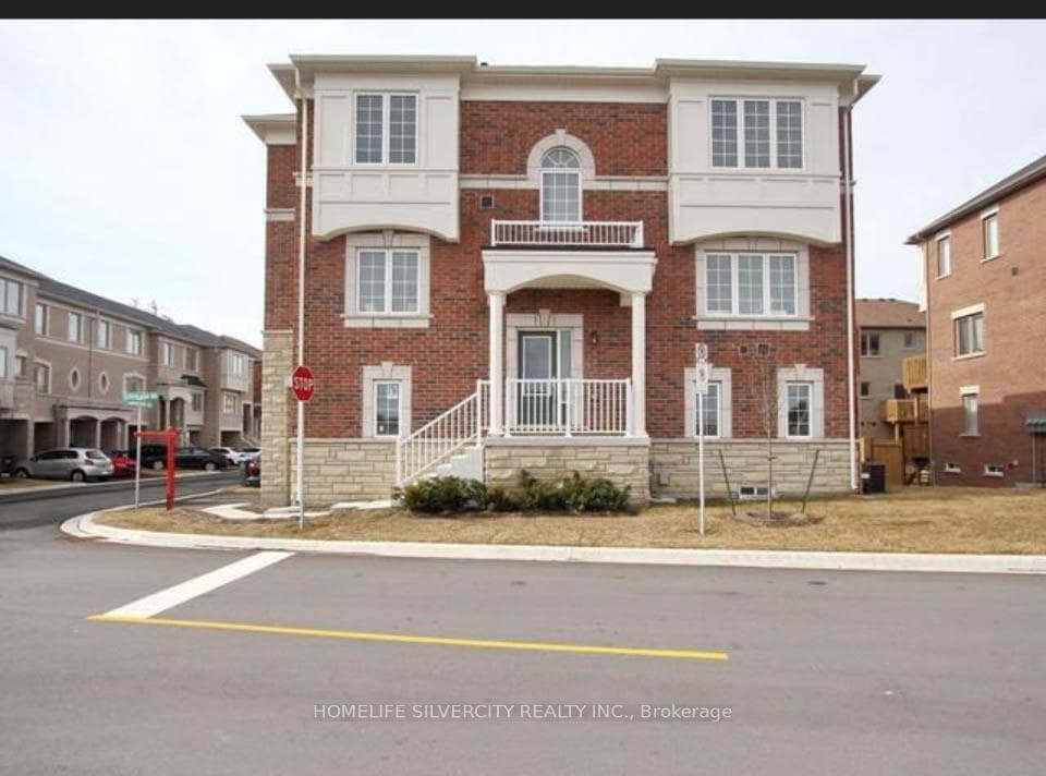 2 Abercove Close, Brampton, ON L6Y 6E6 - Photo 1