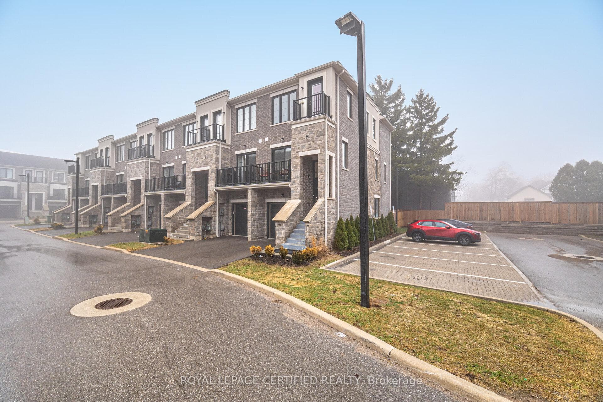 383 Dundas Street Unit 22, Hamilton, ON L8B 1X6 - Photo 1