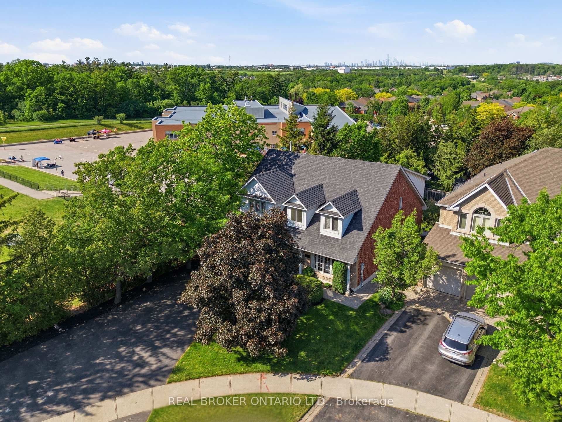 2205 Shaftesbury Court, Oakville, ON L6H 6C6 - Photo 1