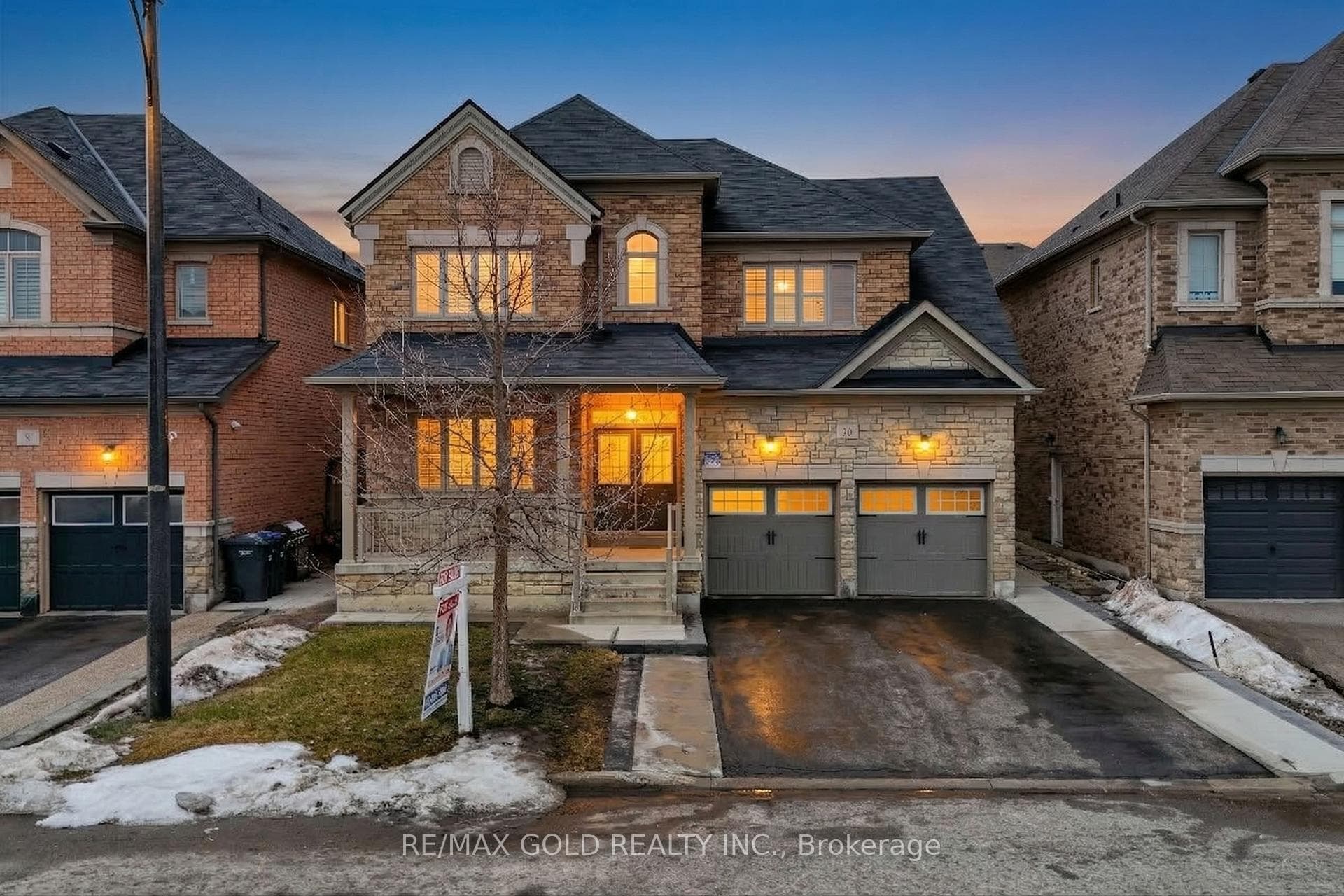 10 Dopp Crescent, Brampton, ON L6P 4C8 - Photo 1